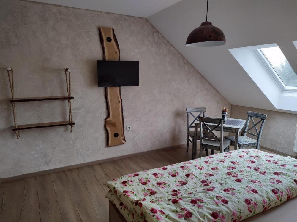 Ubytovani U Janca Lednice Bagian luar foto