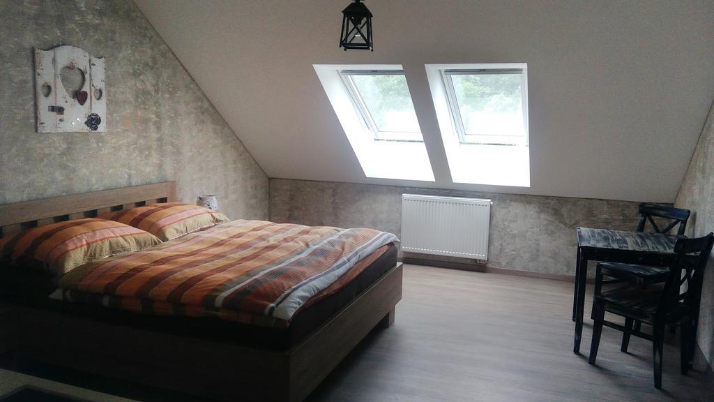 Ubytovani U Janca Lednice Bagian luar foto